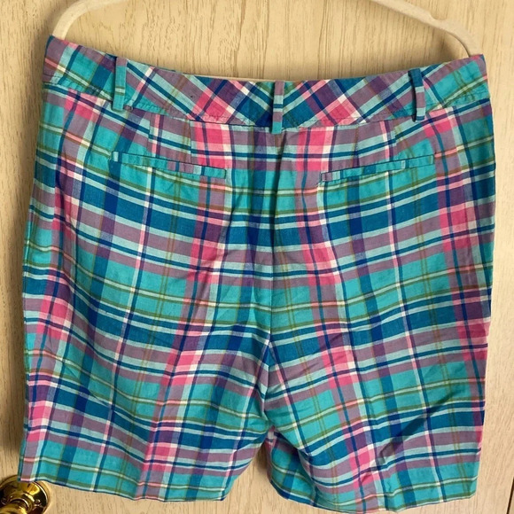 Talbots Plaid Perfect Short Sz 12 P 9” inseam - Picture 3 of 8